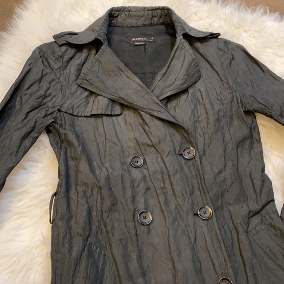 Womyn Black Trenchcoat - Size 4 - Picture 2 of 3